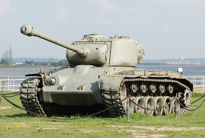 800px-Tanks_at_the_USS_Alabama_-_Mobile,_AL_-_001.jpg