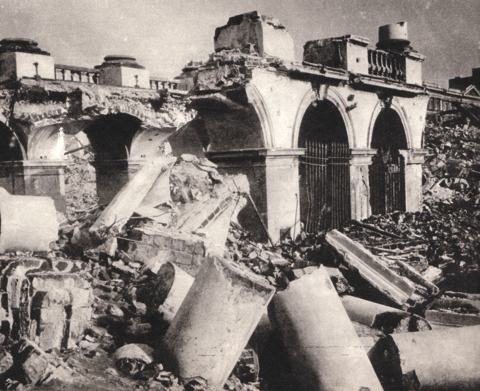 The_Saski_Palace_Warsaw,_destroyed_by_Germans_in_1944.jpg